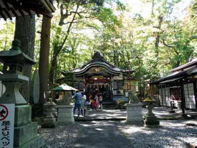 新屋山神社本宮