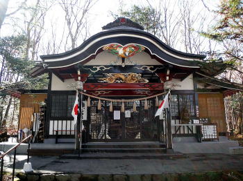 新屋山神社冬