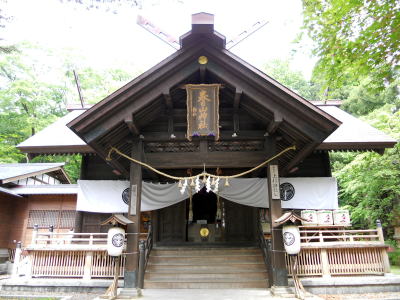 春日山神社