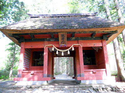 戸隠神社随身門